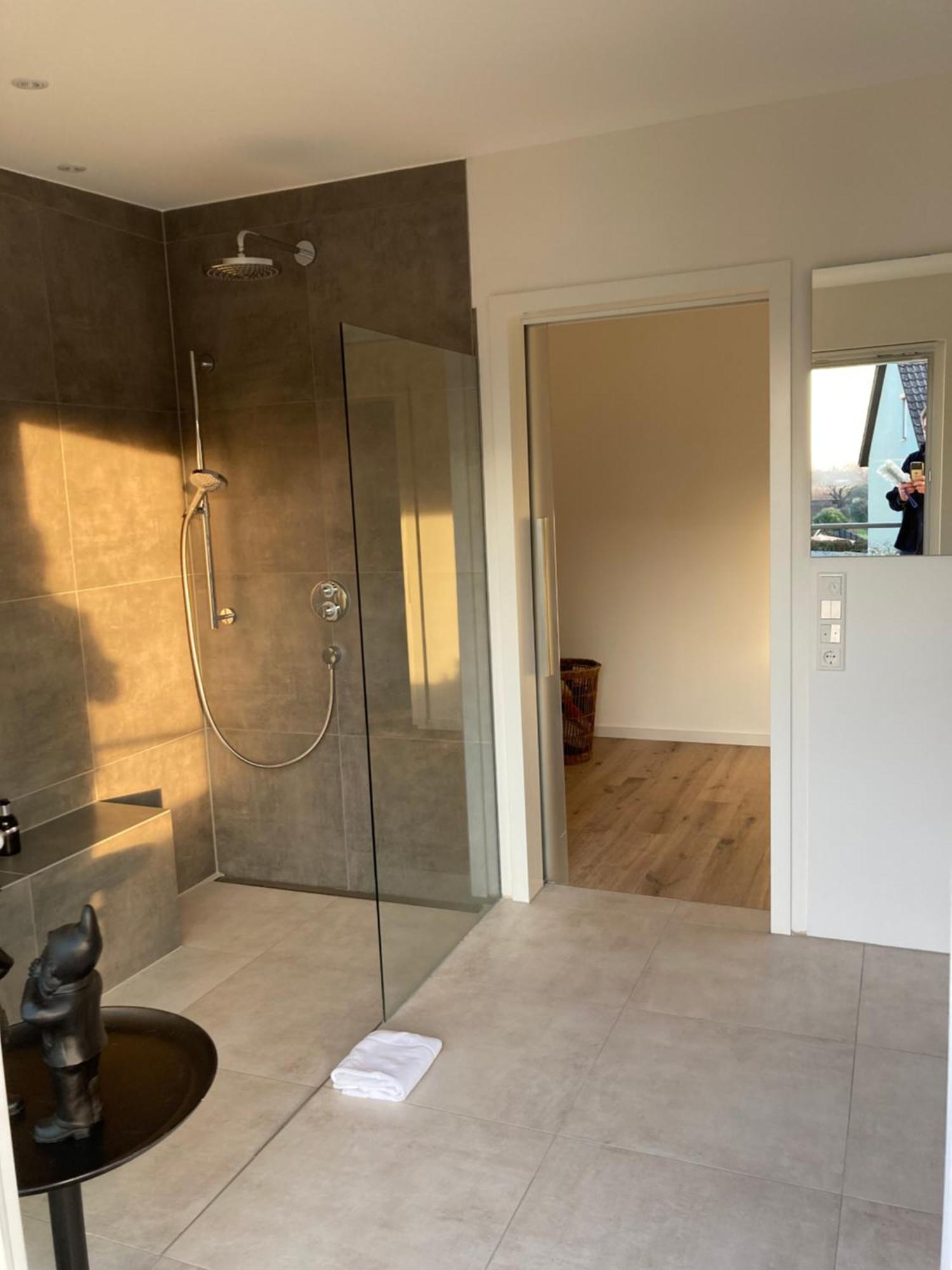 Neues Penthouse-Loft Mit Konuskarte Fuer Gratis Oepnv Apartman Ehrenkirchen Kültér fotó