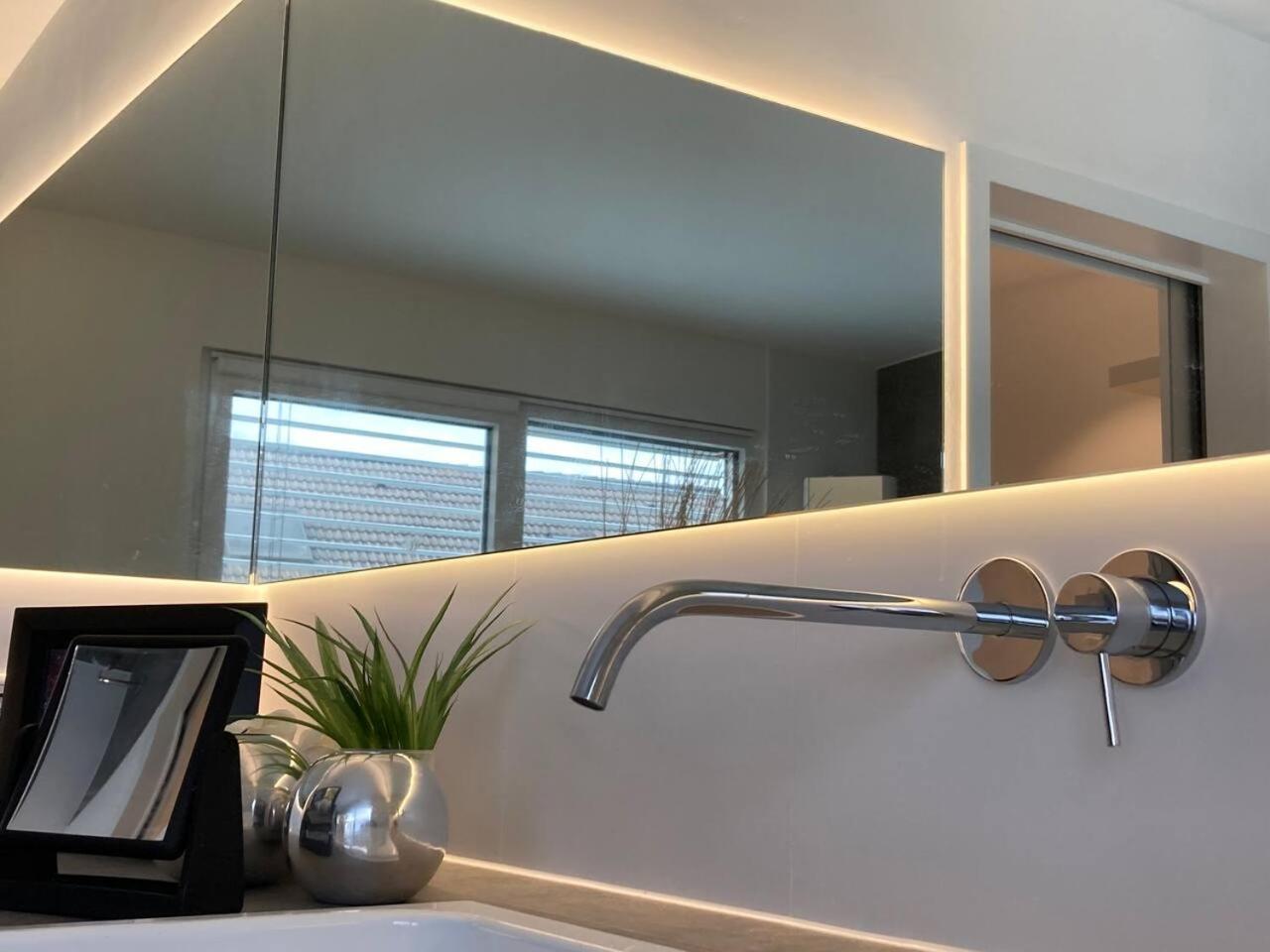 Neues Penthouse-Loft Mit Konuskarte Fuer Gratis Oepnv Apartman Ehrenkirchen Kültér fotó