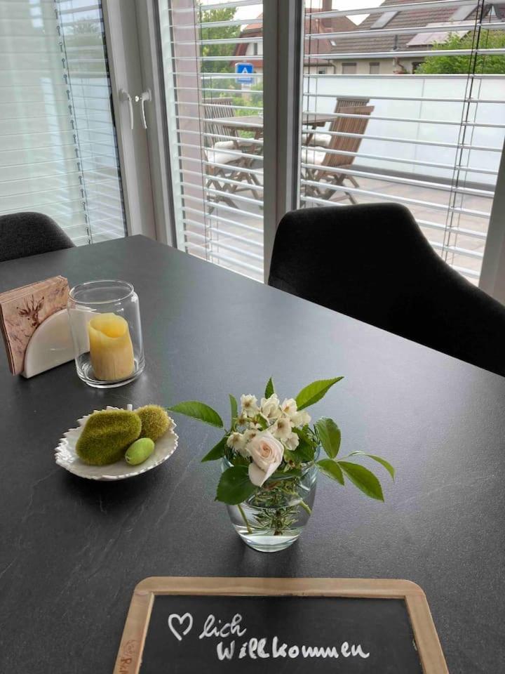 Neues Penthouse-Loft Mit Konuskarte Fuer Gratis Oepnv Apartman Ehrenkirchen Kültér fotó