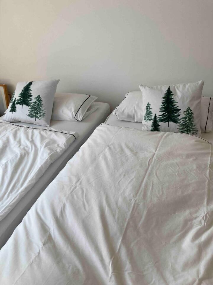 Neues Penthouse-Loft Mit Konuskarte Fuer Gratis Oepnv Apartman Ehrenkirchen Kültér fotó